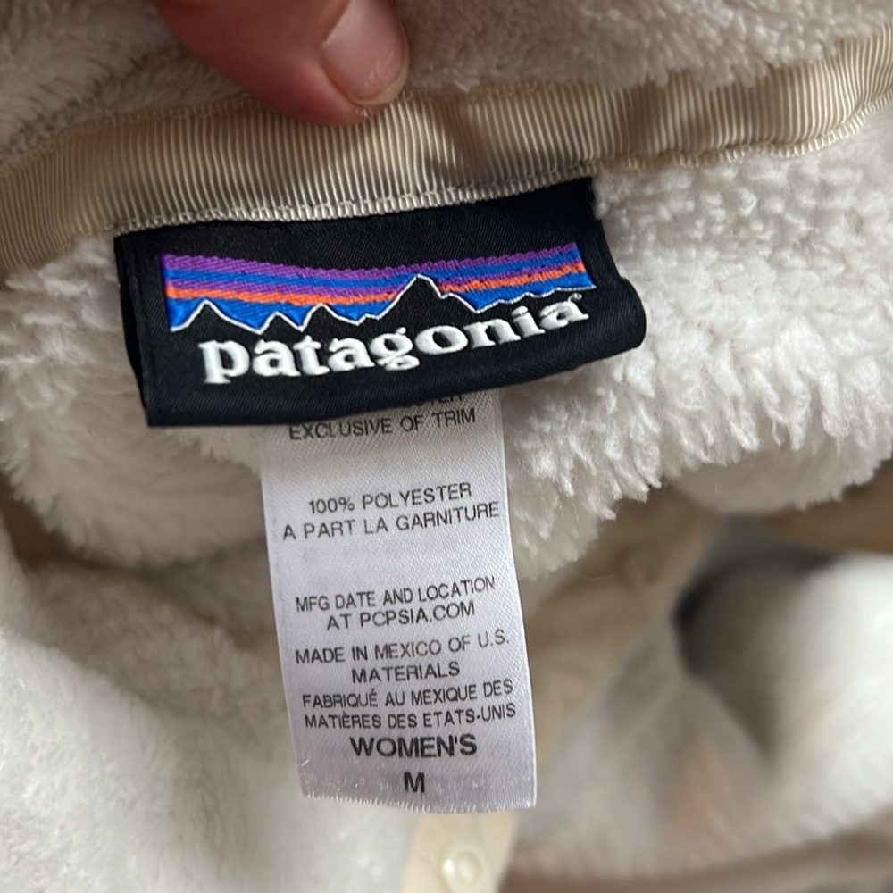 Patagonia Pull Over - image 3